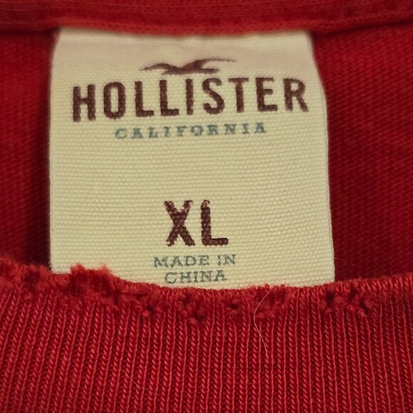 XL Red Hollister t-shirt *Final Markdown* - Picture 3 of 3